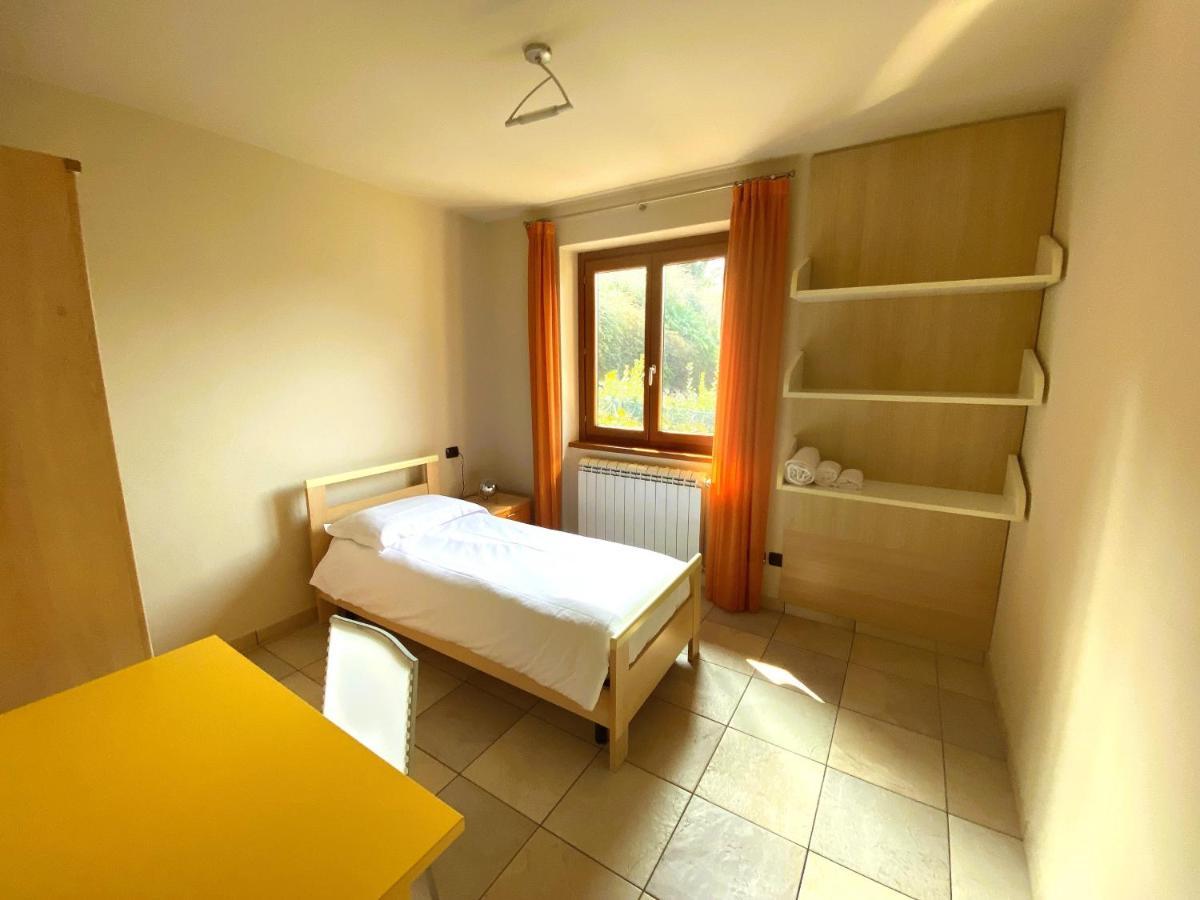 Vela Di Soleville Camere Con E Senza Vista Lago Con Ristorante & Pizzeria Sale Marasino Εξωτερικό φωτογραφία