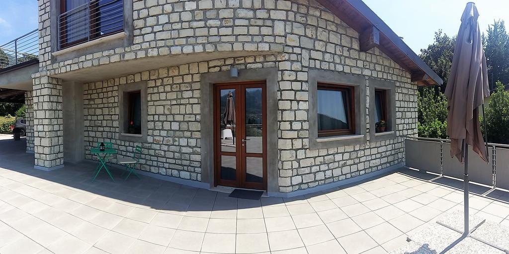 Vela Di Soleville Camere Con E Senza Vista Lago Con Ristorante & Pizzeria Sale Marasino Εξωτερικό φωτογραφία